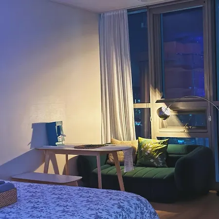 Namsan Vibes Jazz Nights & Kitchen Delights Apartment